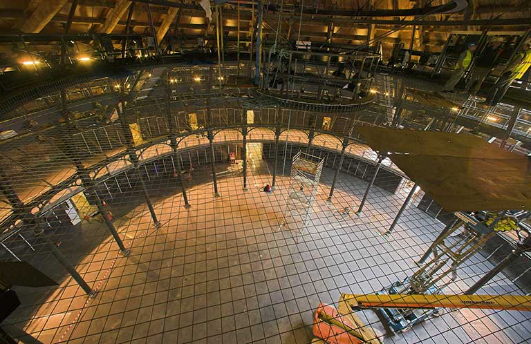 Tension Wire Grid Installation: Camden Roundhouse