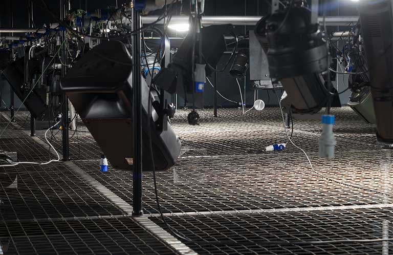 Tension Wire Grid Installation: Sheffield College
